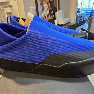 Arc'teryx Men’s Shoes Kragg Approach Vitalite/Black Sneakers Size: 12 NWB SLIDE